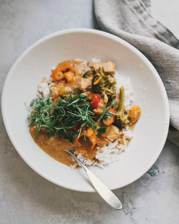 Slow Cooker Chicken & Vegetable Curry