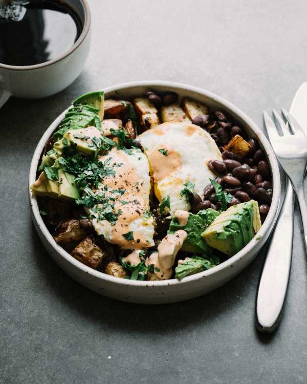 Papas y Huevos w/ Roasted Tomato Crema