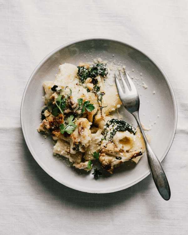 Roasted Cauliflower & Kale Pasta Bake