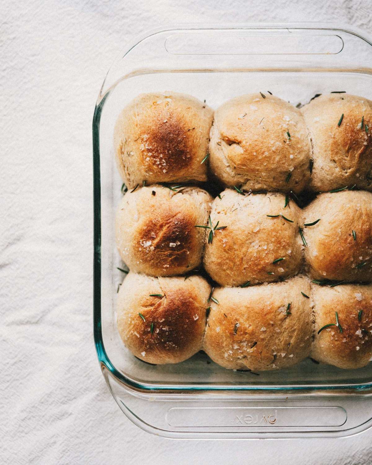 Wheat & Rosemary Dinner Rolls