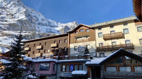Hotel Jumeaux