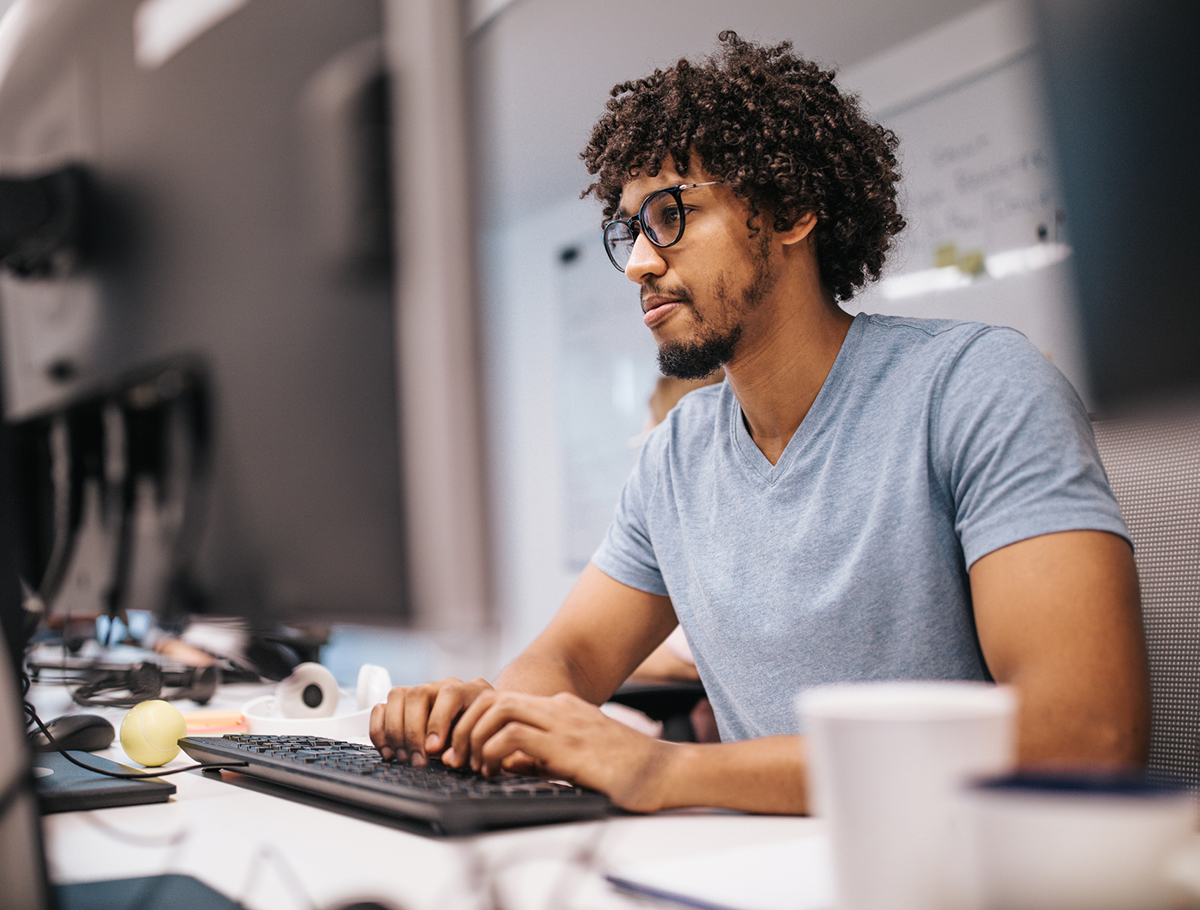 Are you an experienced Java programmer looking to truly master the Java Programming Language? Join globally renowned Java expert Dr Heinz Kabutz for this hands-on workshop and learn to develop advanced techniques for writing Java code.
