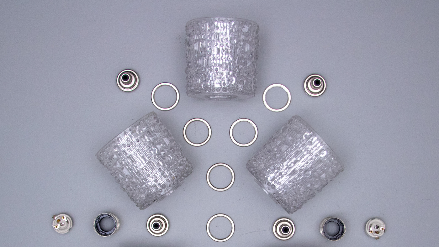 Lights Organised Neatly: 010