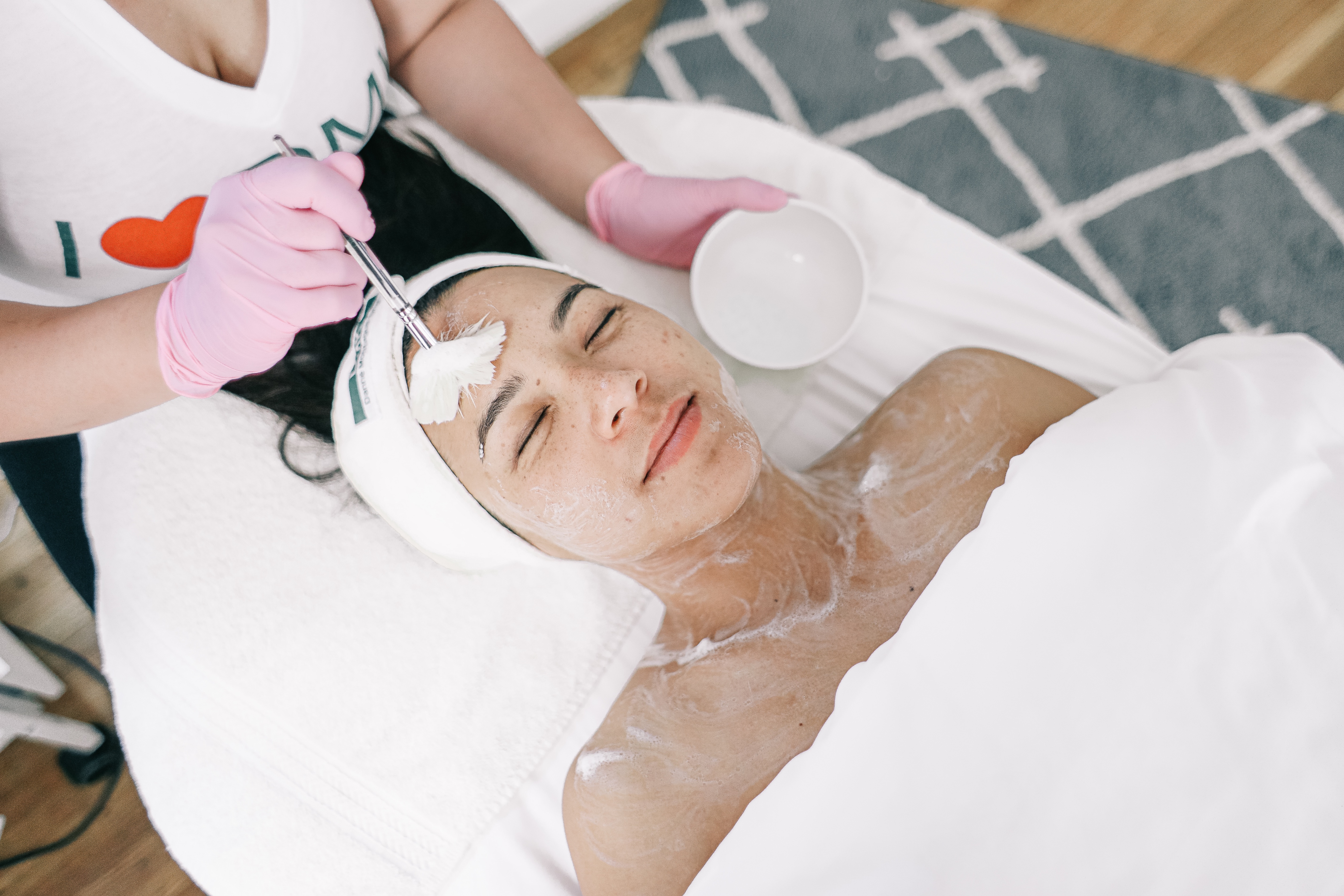 Modern treatment room at Skinnovation