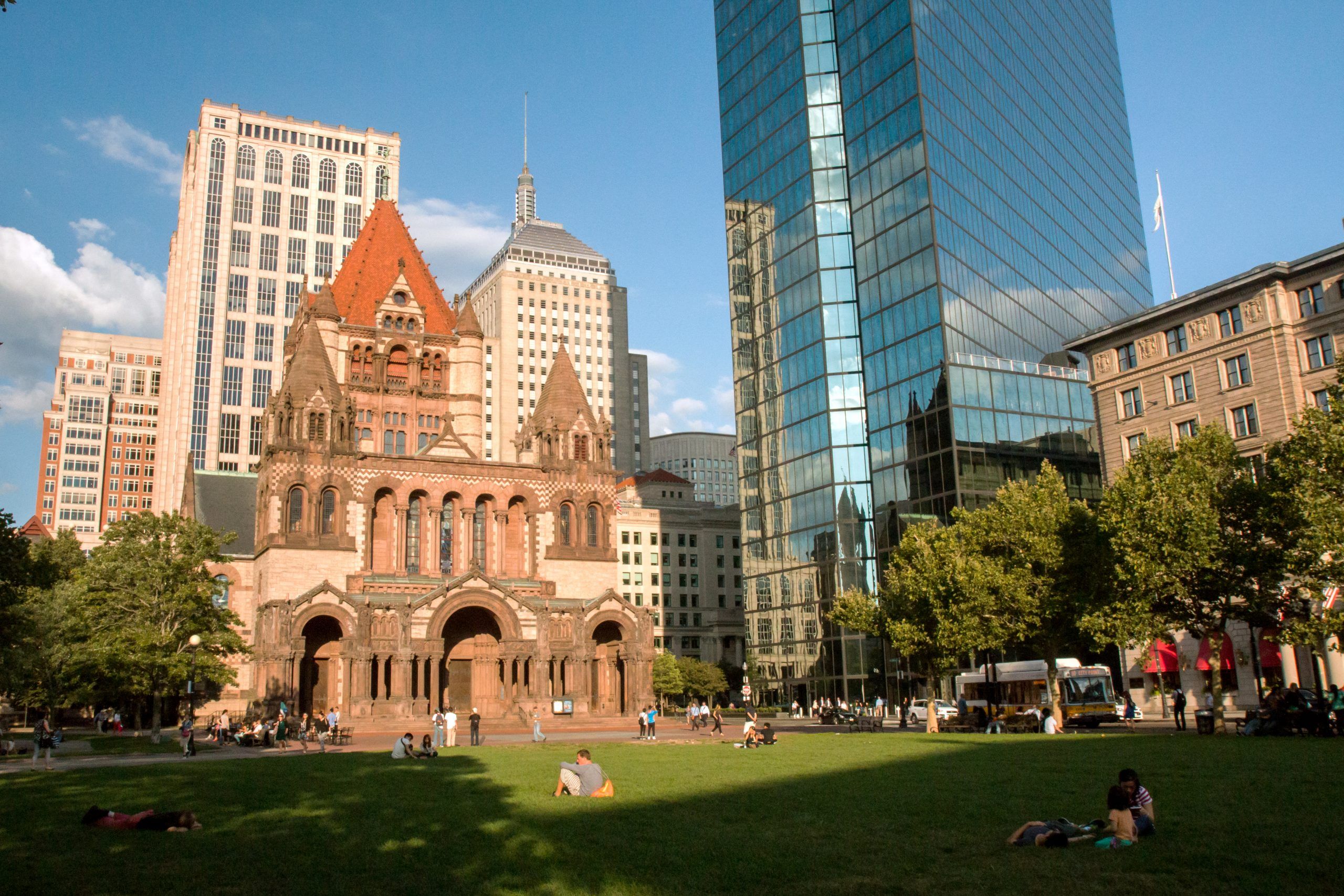La chiesa della Trinità nella piazza di Copley Square - Andrea Schaffer/Flickr