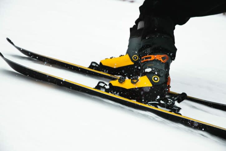 How long do ski boots last