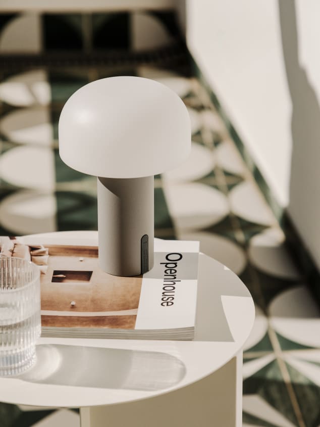 Lampada da tavolo LED wireless per esterni Jadzia