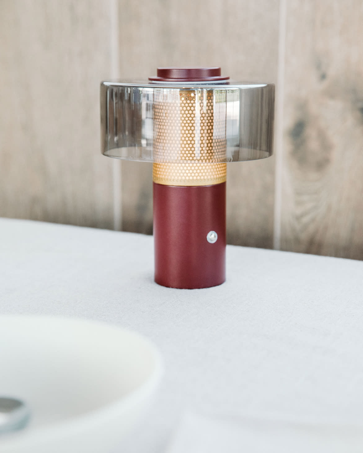 Elfriede Wireless LED Table Lamp for Indoor Use in Glass and Steel