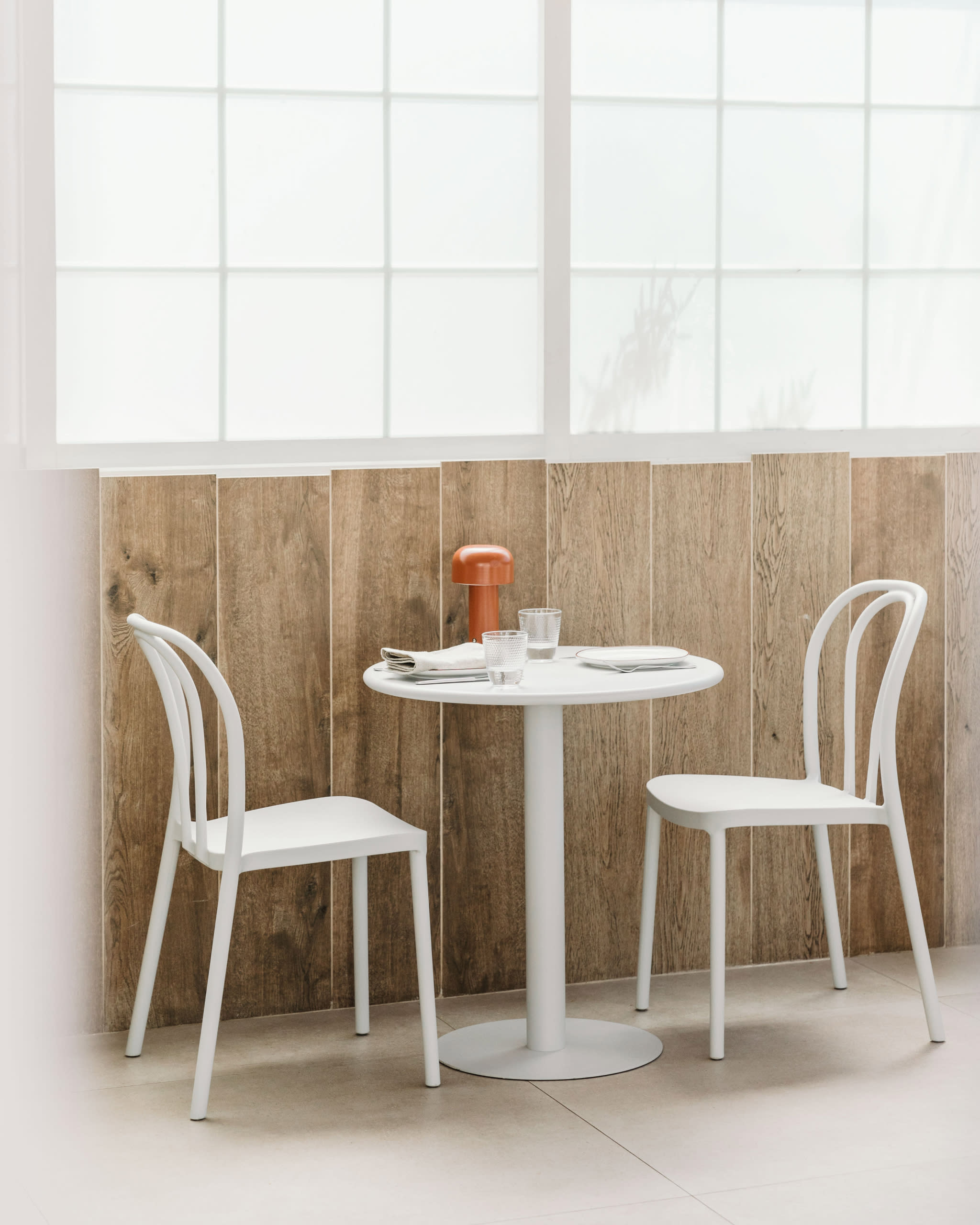 Stackable dining chair in polypropylene Mizzi