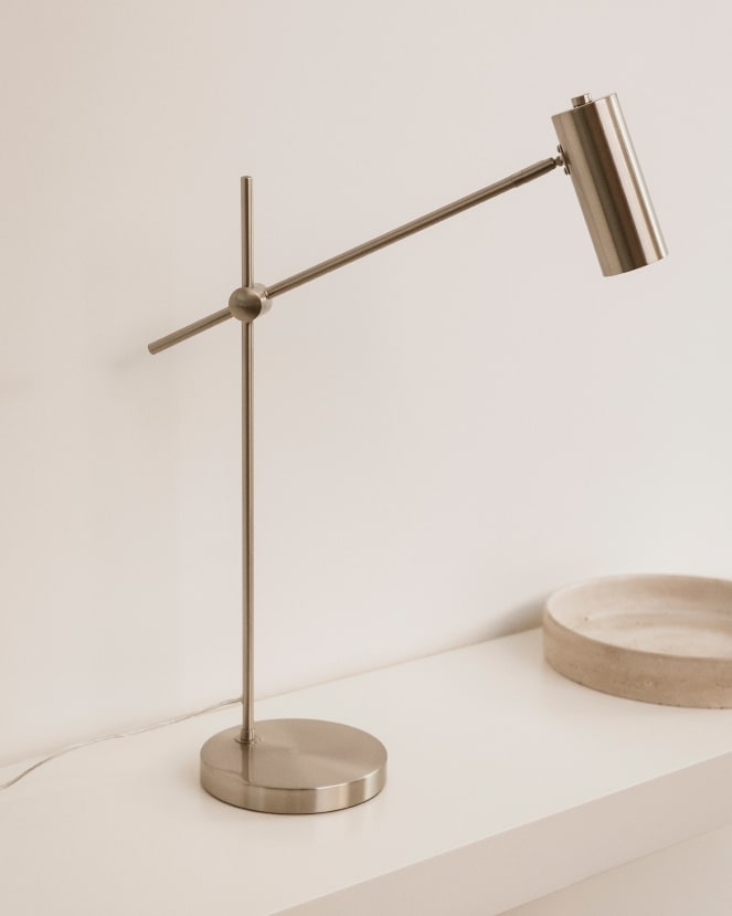 Idina iron table lamp