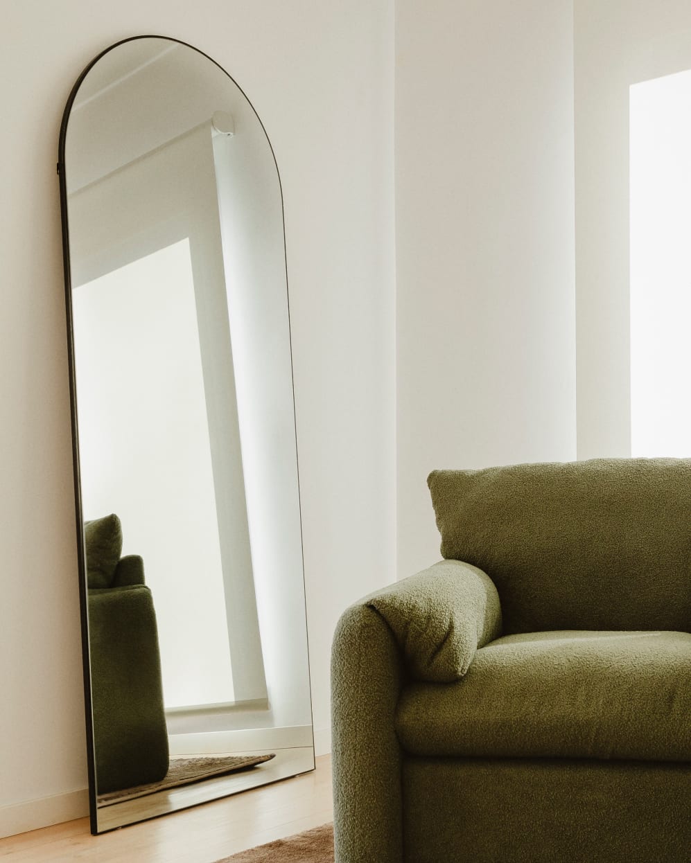 Belm metal wall mirror