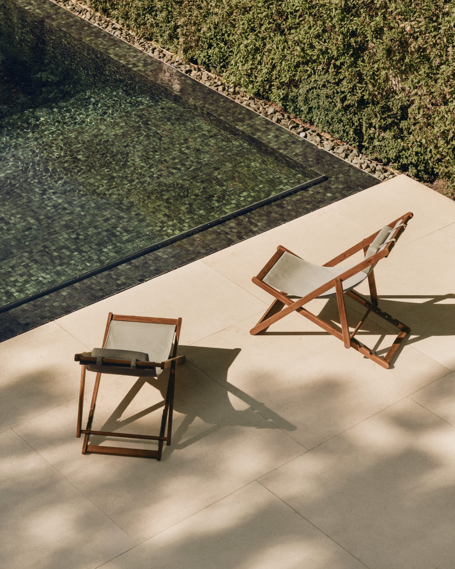 Hamaca plegable con cojín en madera Kardis 