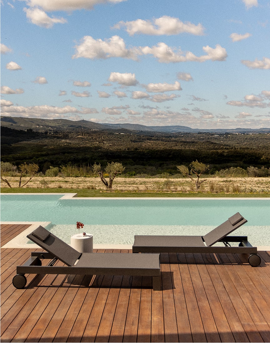 Leżak aluminiowy z poduszką Akelia