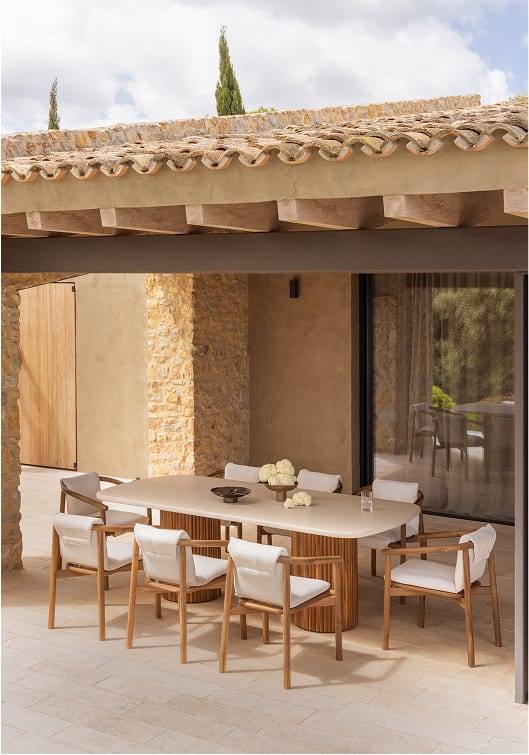 Prostokątny stół ogrodowy z cementu i drewna akacjowego Sirvon