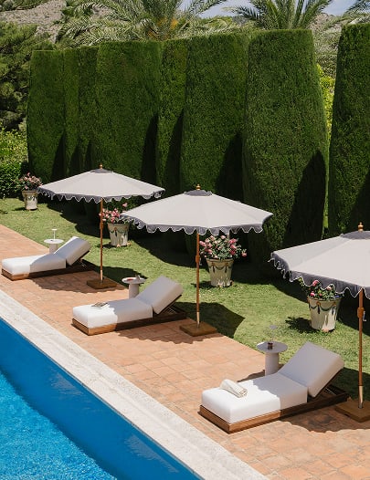 Confezione da 2 lettini prendisole reclinabili in legno di acacia Lecia