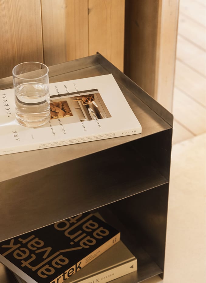 Stolik pomocniczy ze stali nierdzewnej Nolvia