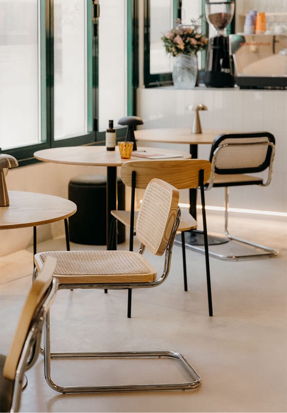 Okrągły stół jadalniany z MDF i żelaza Yvetta