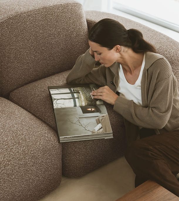 Sillón en madera de caucho Maylene