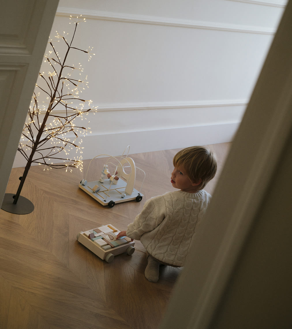Dorvin LED Iron Christmas Tree
