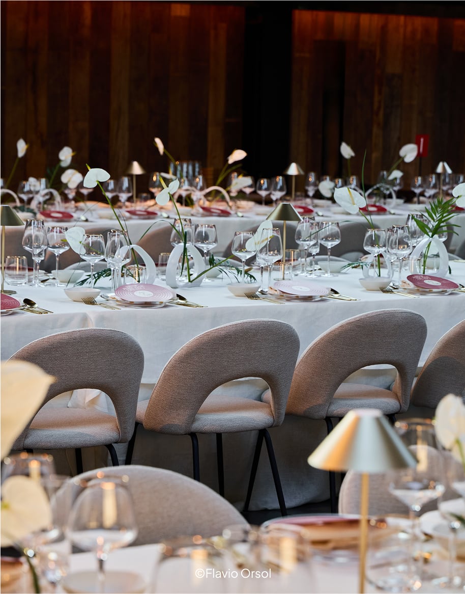 Silla de comedor tapizada en tela Glorys    