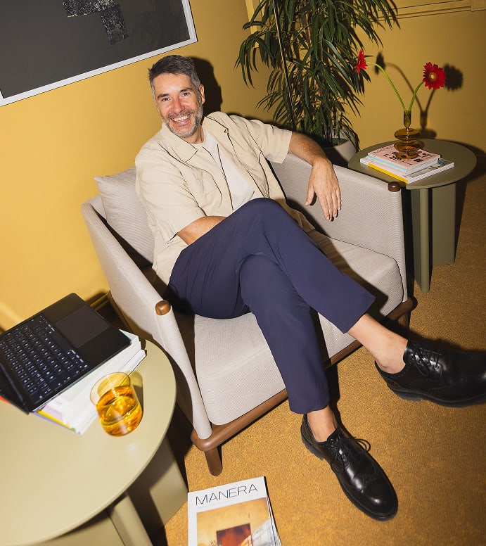 Set aus quadratischem Gartentisch 60x60 cm und 2 klappbaren Stühlen aus Stahl Janti