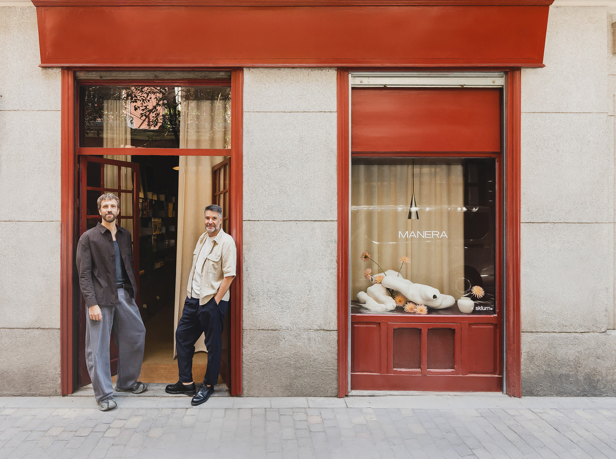 Blumentopf aus Polystone Saturno