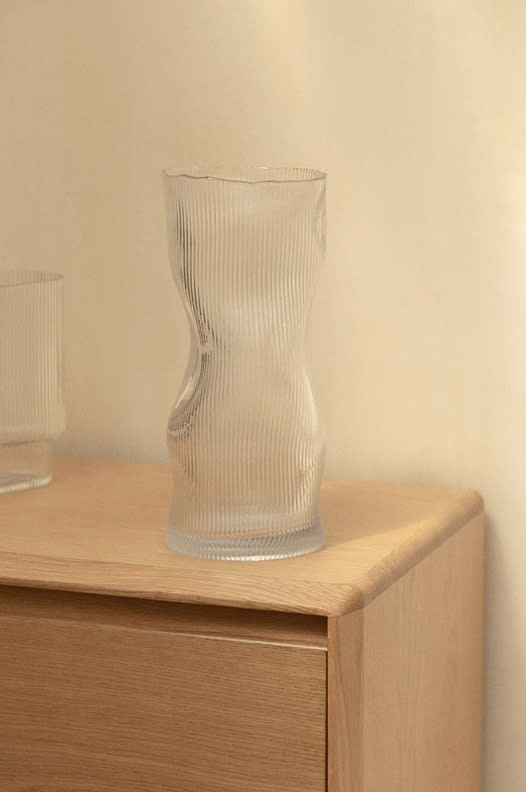 ( 06 )

Transparencia