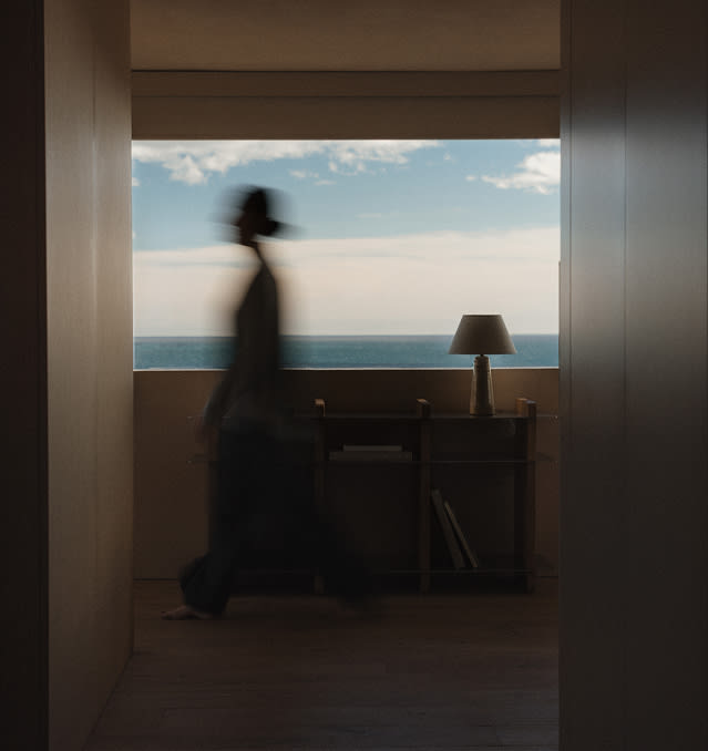 Sideboard 150x40 cm aus Mangoholz und Stahl Tokyo