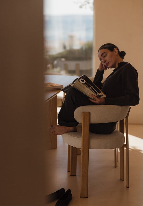 Esszimmerstuhl mit gepolsterten Armlehnen und Eisen Jolie