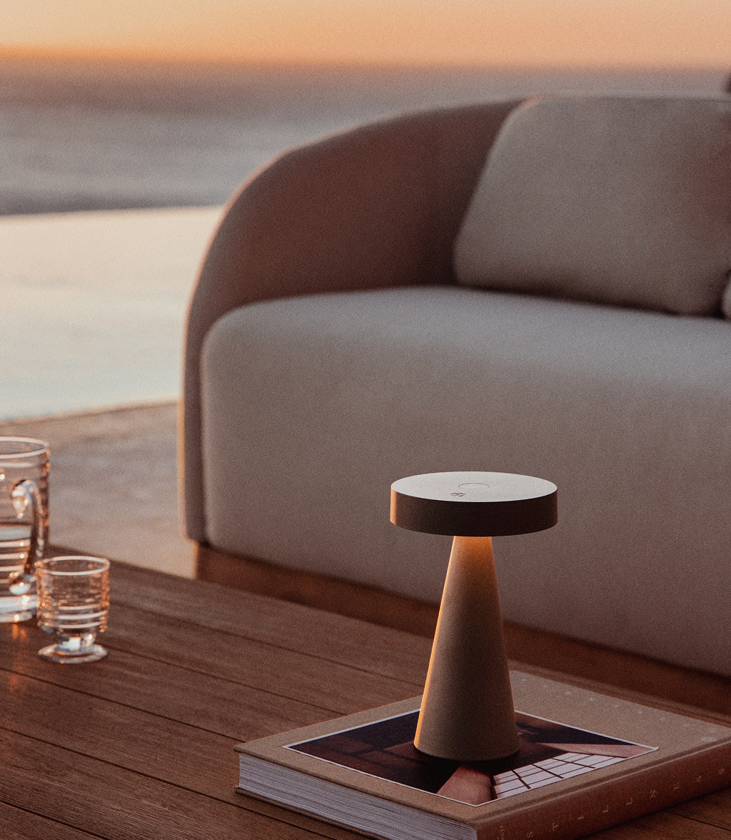 Lámpara de mesa LED inalámbrica para exterior Catinca     