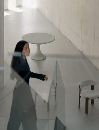 Jolie sedia da pranzo imbottita e in ferro
