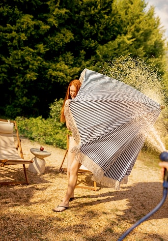 Miska Ø175 cm parasol van stof en staal