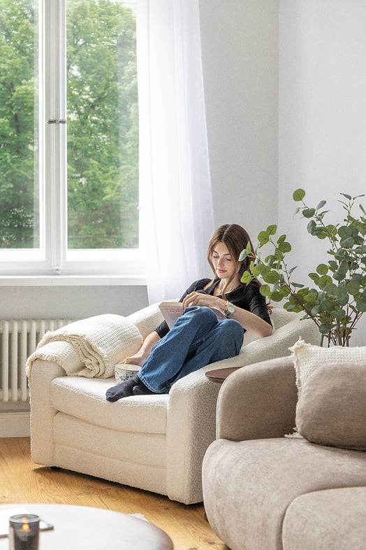 Fauteuil-lit en tissu bouclé Dalila