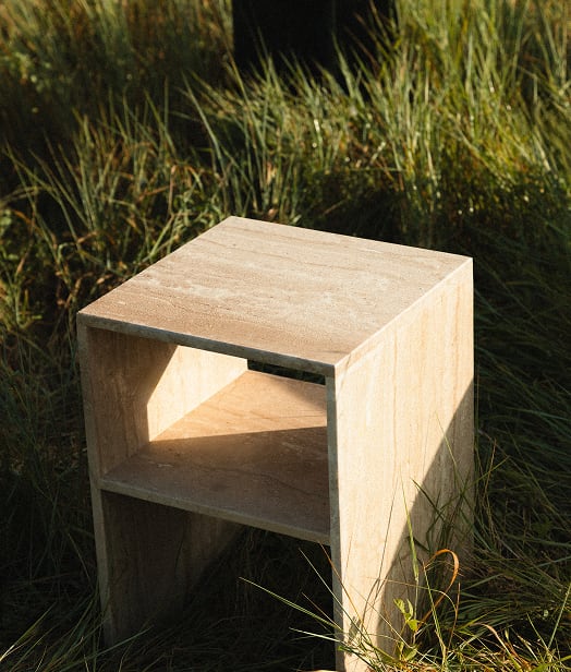 Mesa auxiliar cuadrada 35x35 cm en mármol Gabrielle