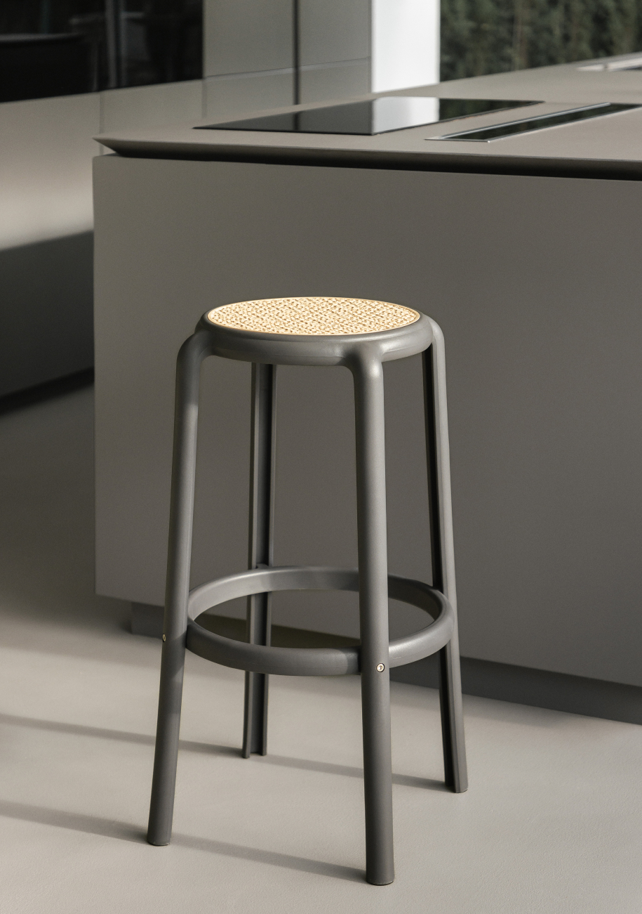 Sgabello da giardino in polipropilene Omara