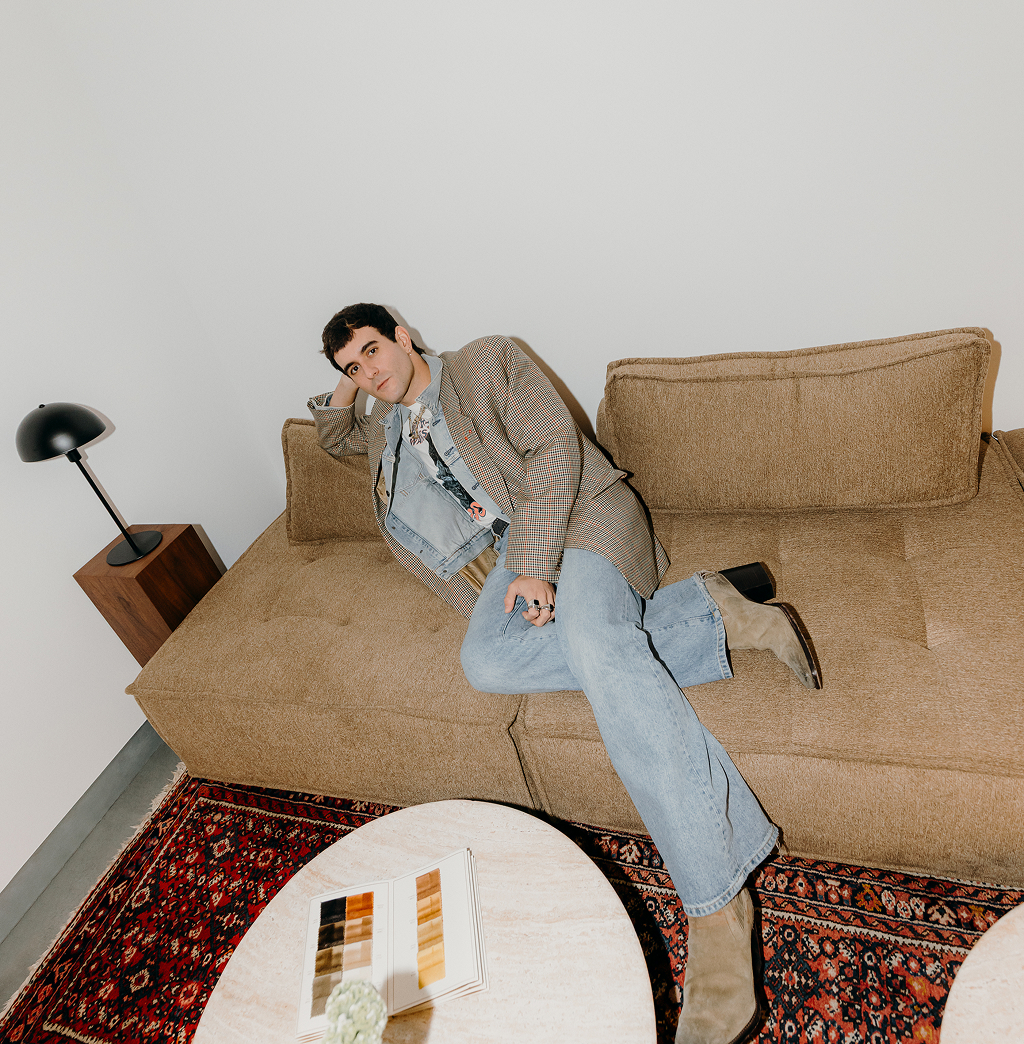 Table basse ronde Ø70 cm en ciment effet travertin Zenadia