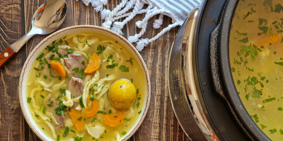 Rețetă supă de gâscă cu tăieței de casă la multicookerul Crockpot Turbo Express by Emilia Gătește
