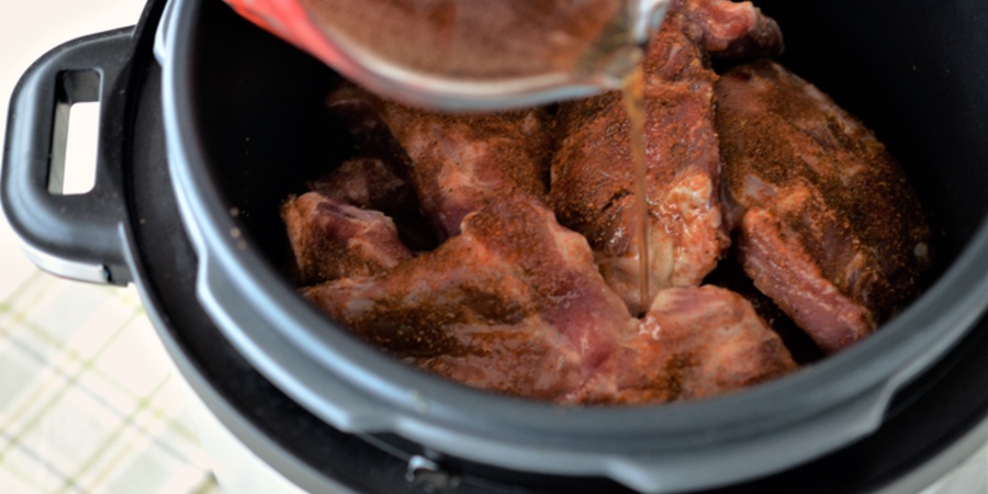 Rețetă costițe de porc în bere la Multicooker Crockpot Express cu gătire sub presiune by Teos Kitchen