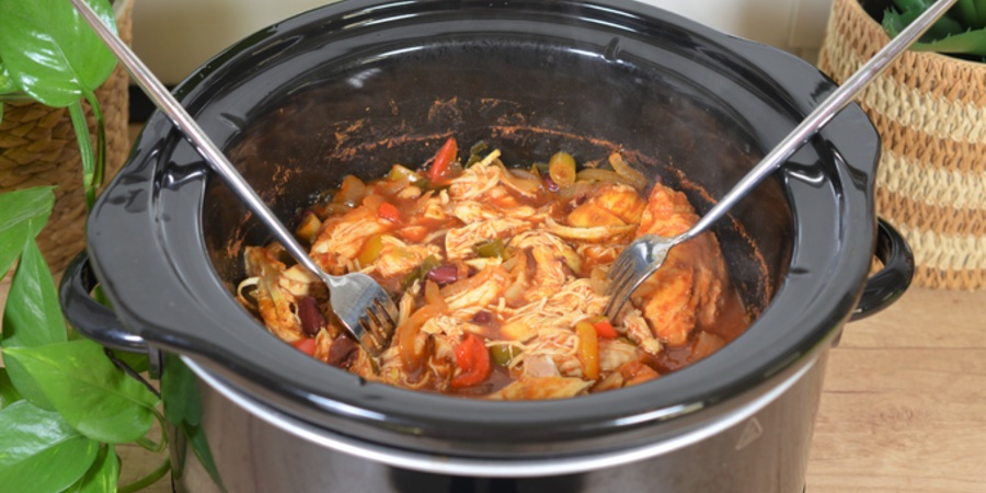 Rețetă tortilla wrap cu pui gătit lent la Slow cooker Crockpot by Teos Kitchen