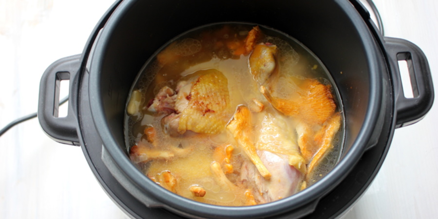 Rețetă pui cu sos de smântână și muștar la Multicooker Crockpot Express cu gătire sub presiune by Lauras Sweets
