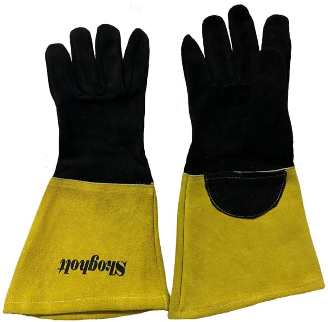 SVESEHANSKE/TIG I MYKT HJORTESKINN, UFORET