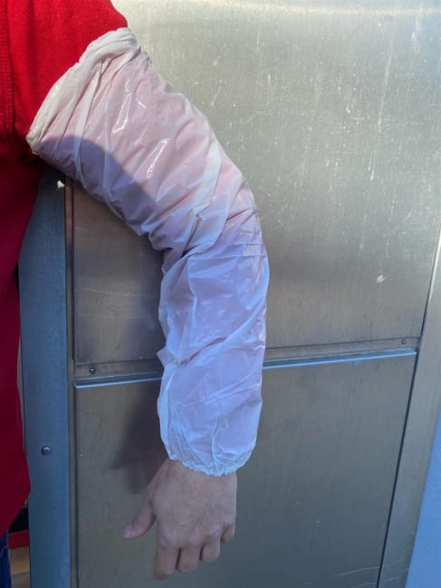 ENGANGS ARMBESKYTTER, 60CM, HVIT (100 STK)