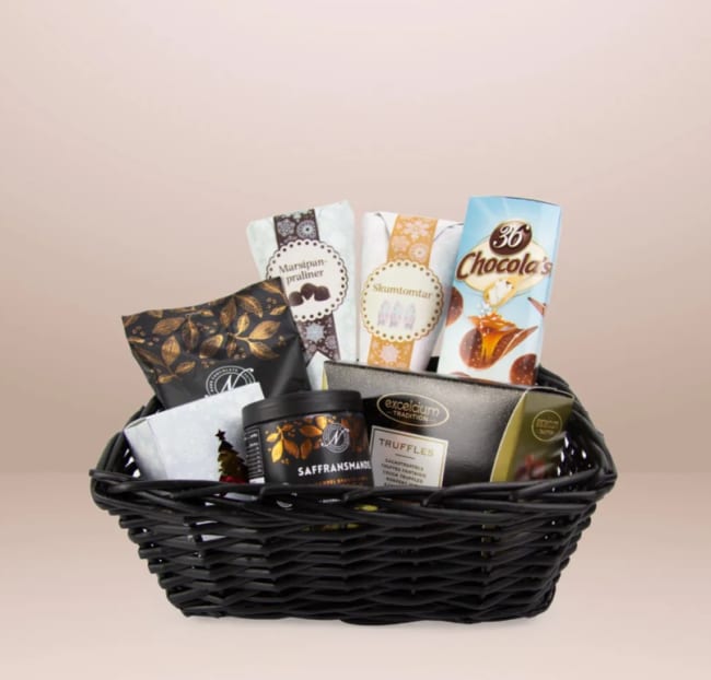 KURV MED UTVALGTE FAVORITTER