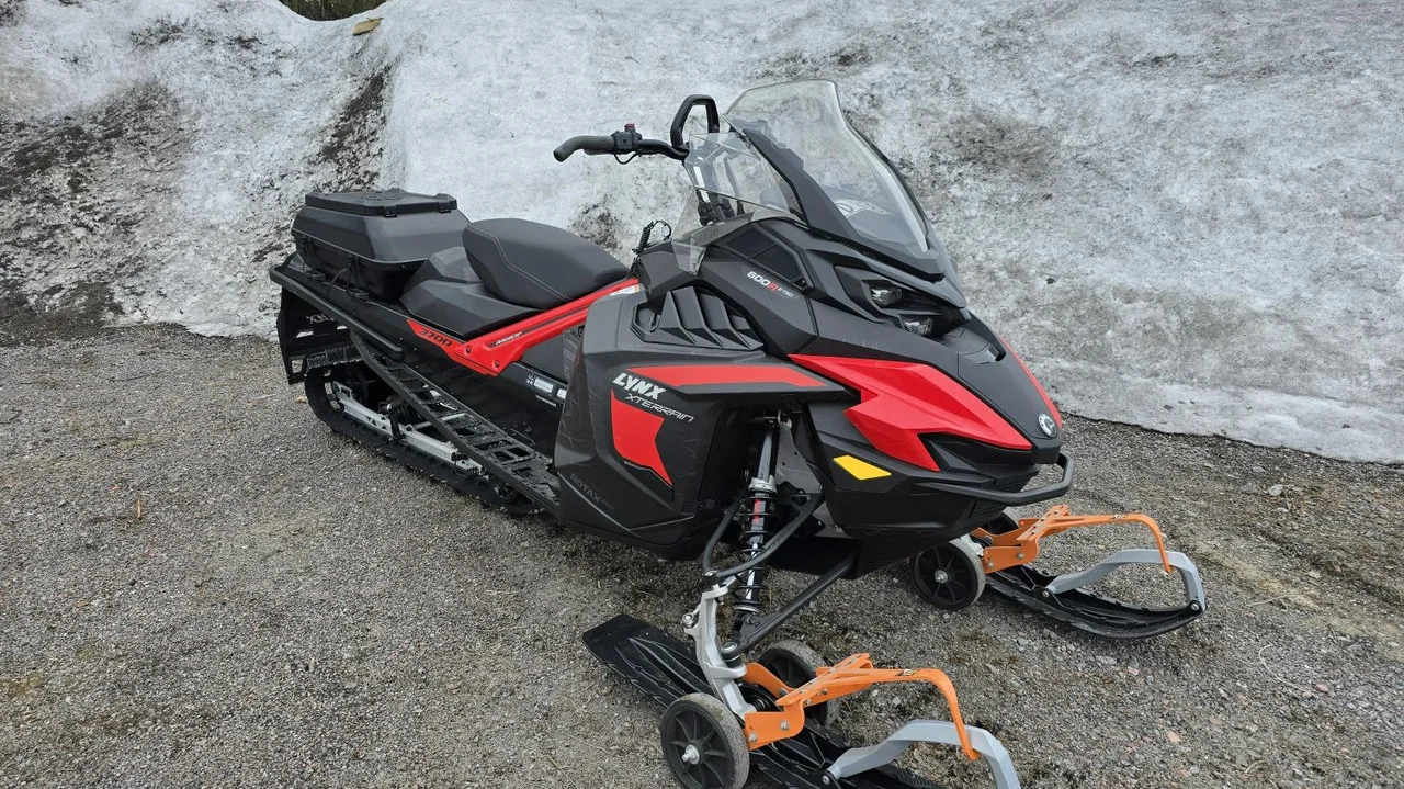 2024 Lynx Xterrain 3700 600R E-TEC