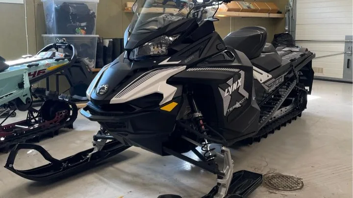 2019 Lynx Xterrain 3700 600R E-TEC