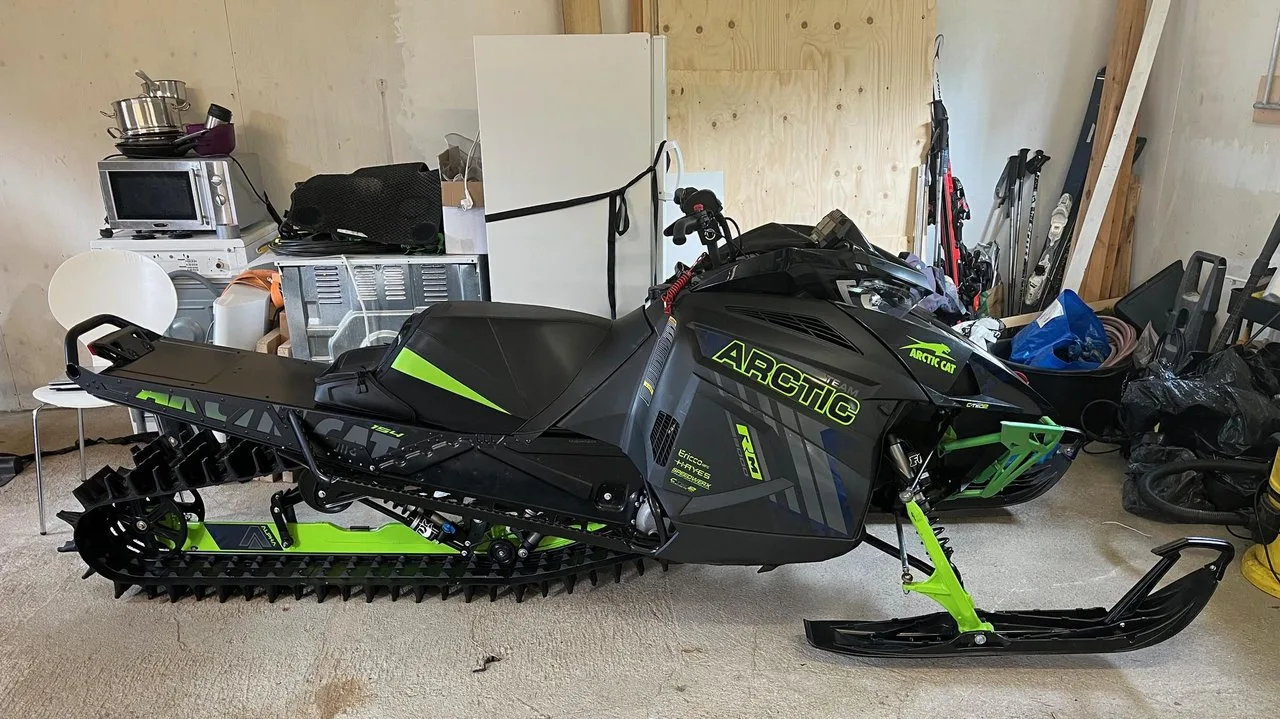 2022 Arctic Cat M8000 R-M 154