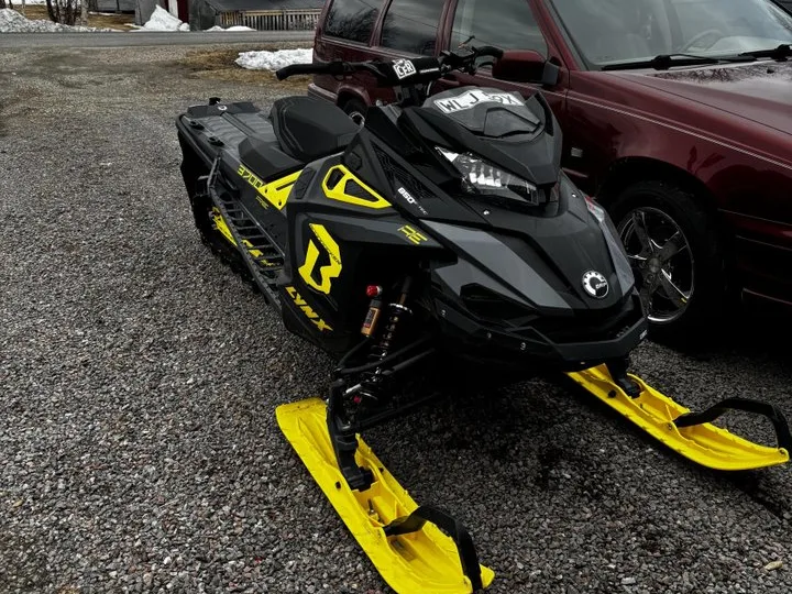 Lynx Boondocker Boondocker RE 3700 850 E-TEC 2020