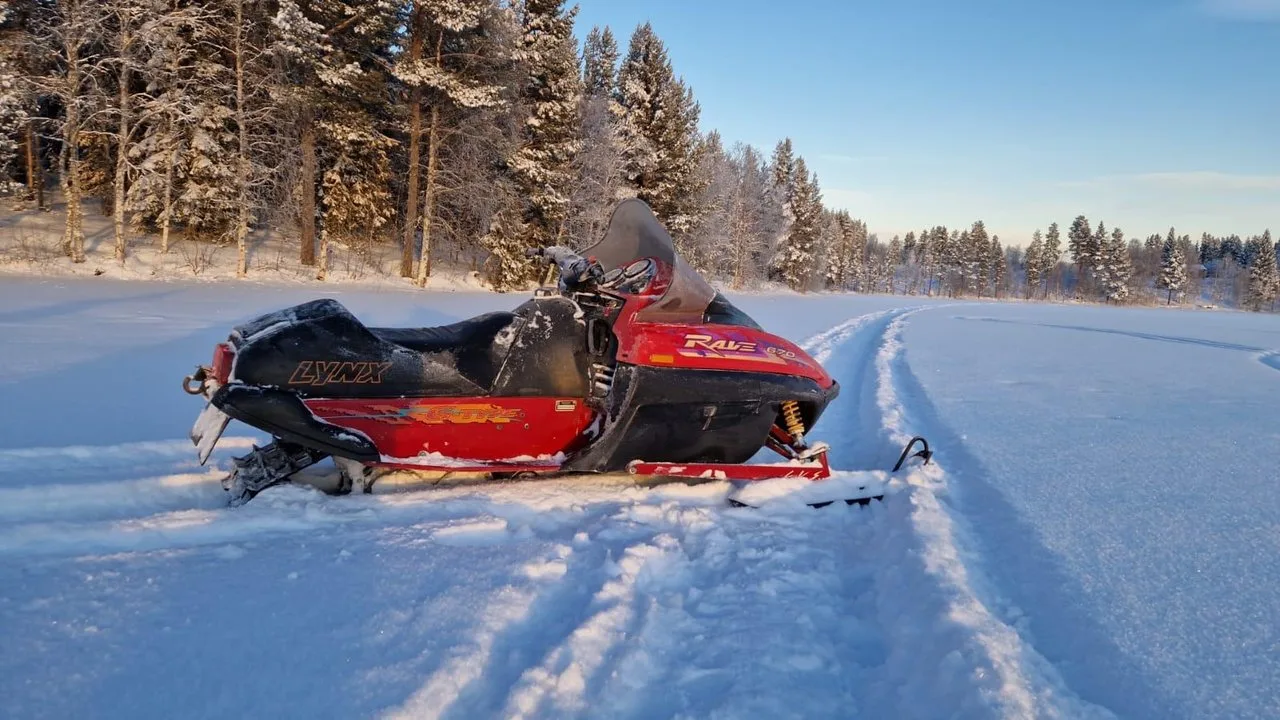 Lynx Rave Rave Snowcross 1997
