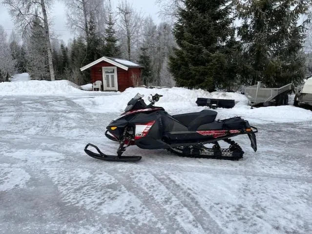Lynx Rave Rave 550F 2013
