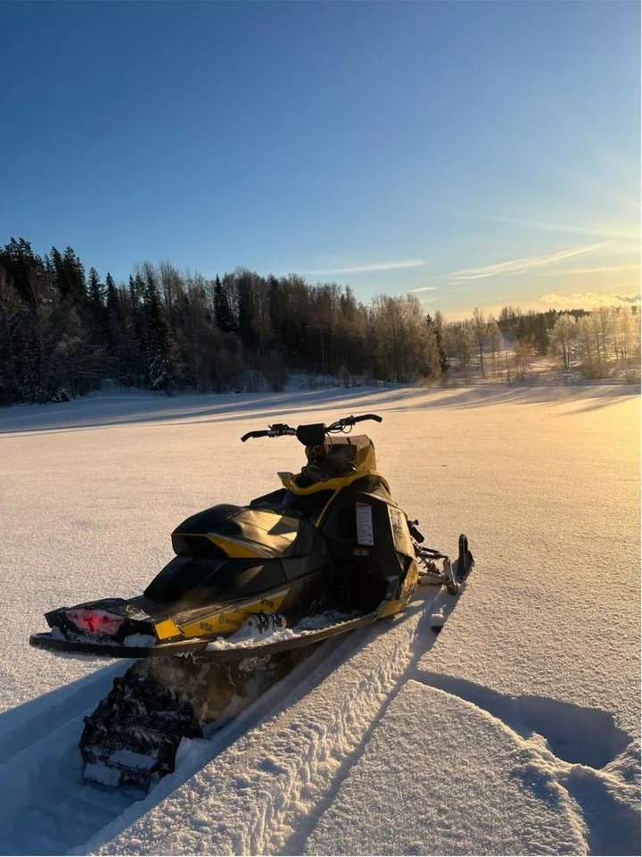 Ski-Doo MXZ MXZ TNT 600 E-Tec 2012